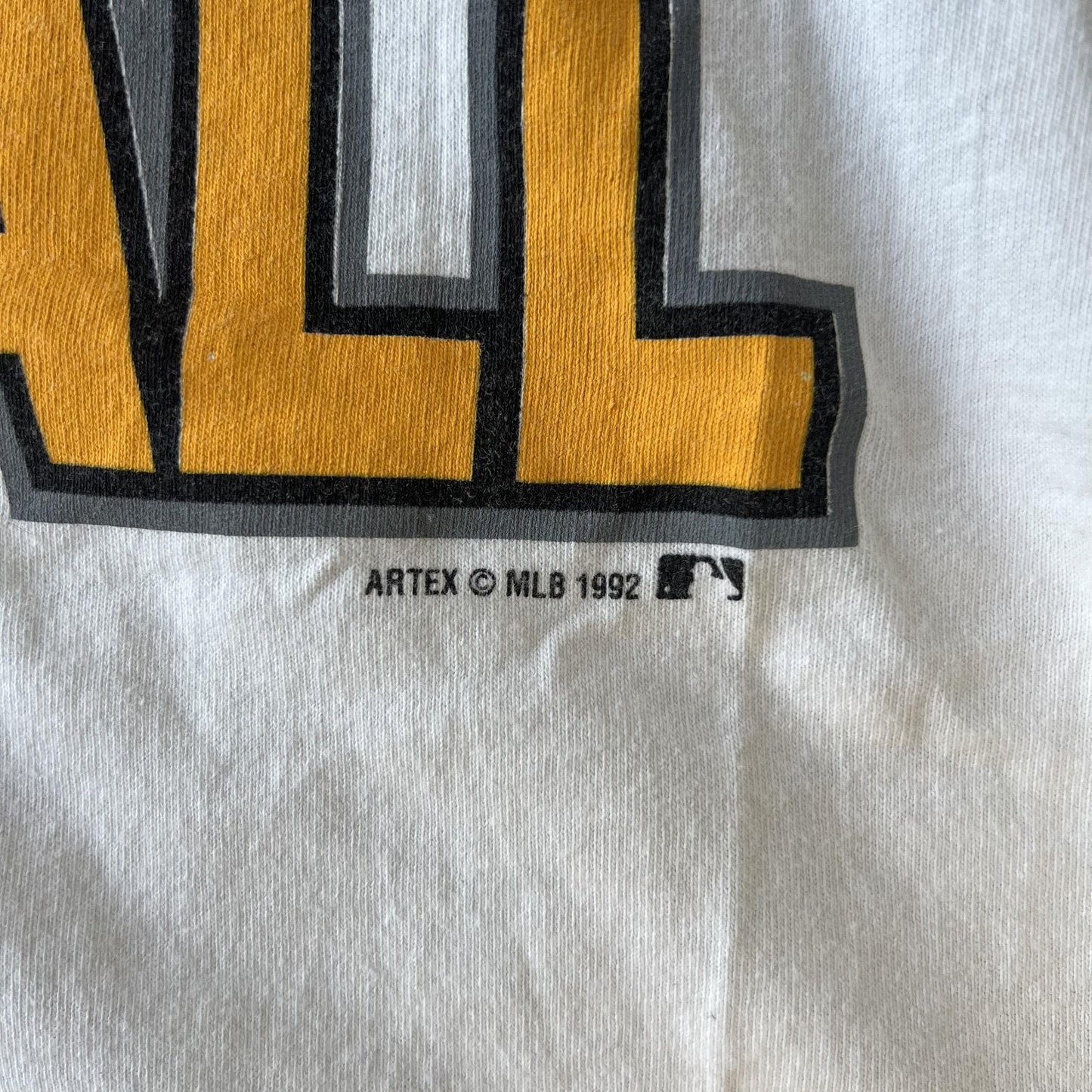 Vintage 90s Pittsburgh Pirates Tee