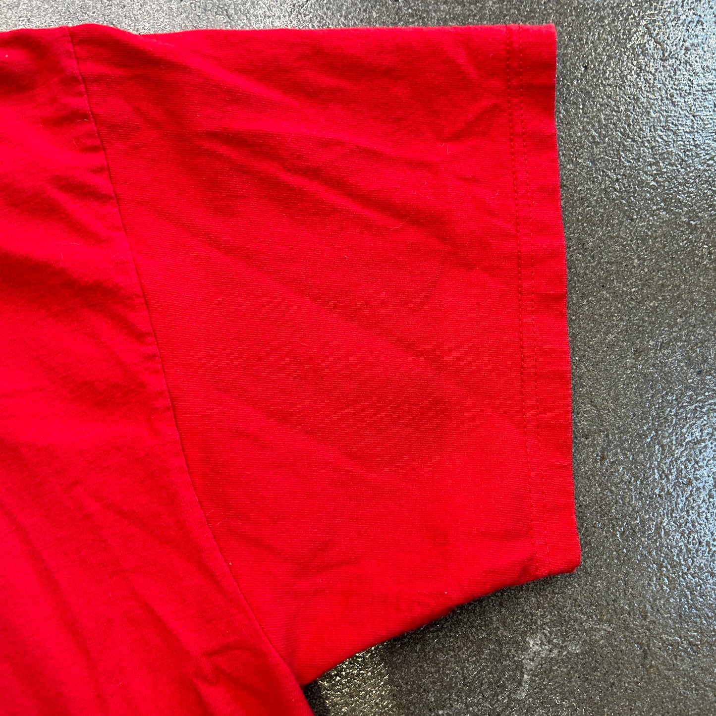 Vintage Y2K Mickey Mouse Disney Christmas Party Tee