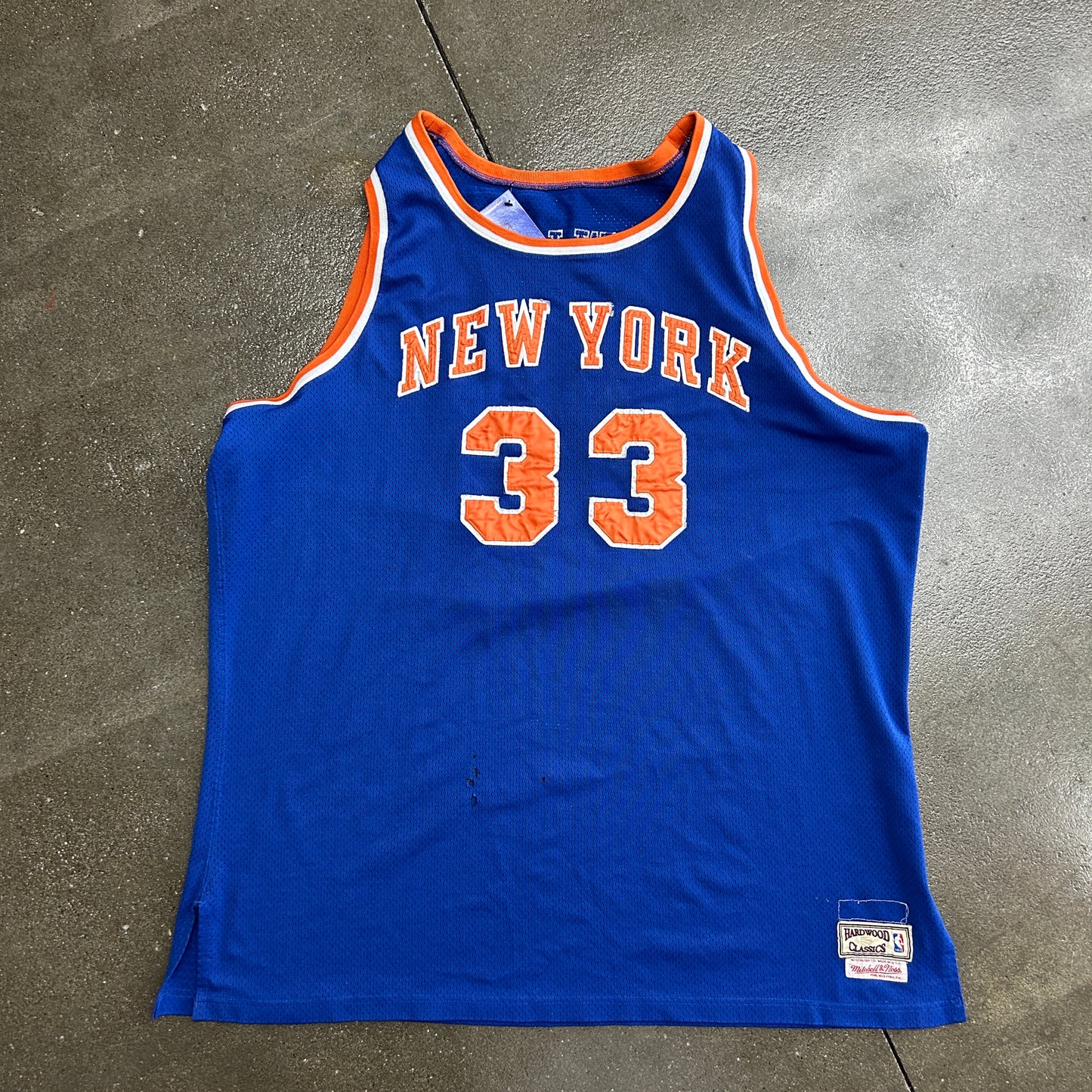 Vintage New York Knicks Ewing Jersey
