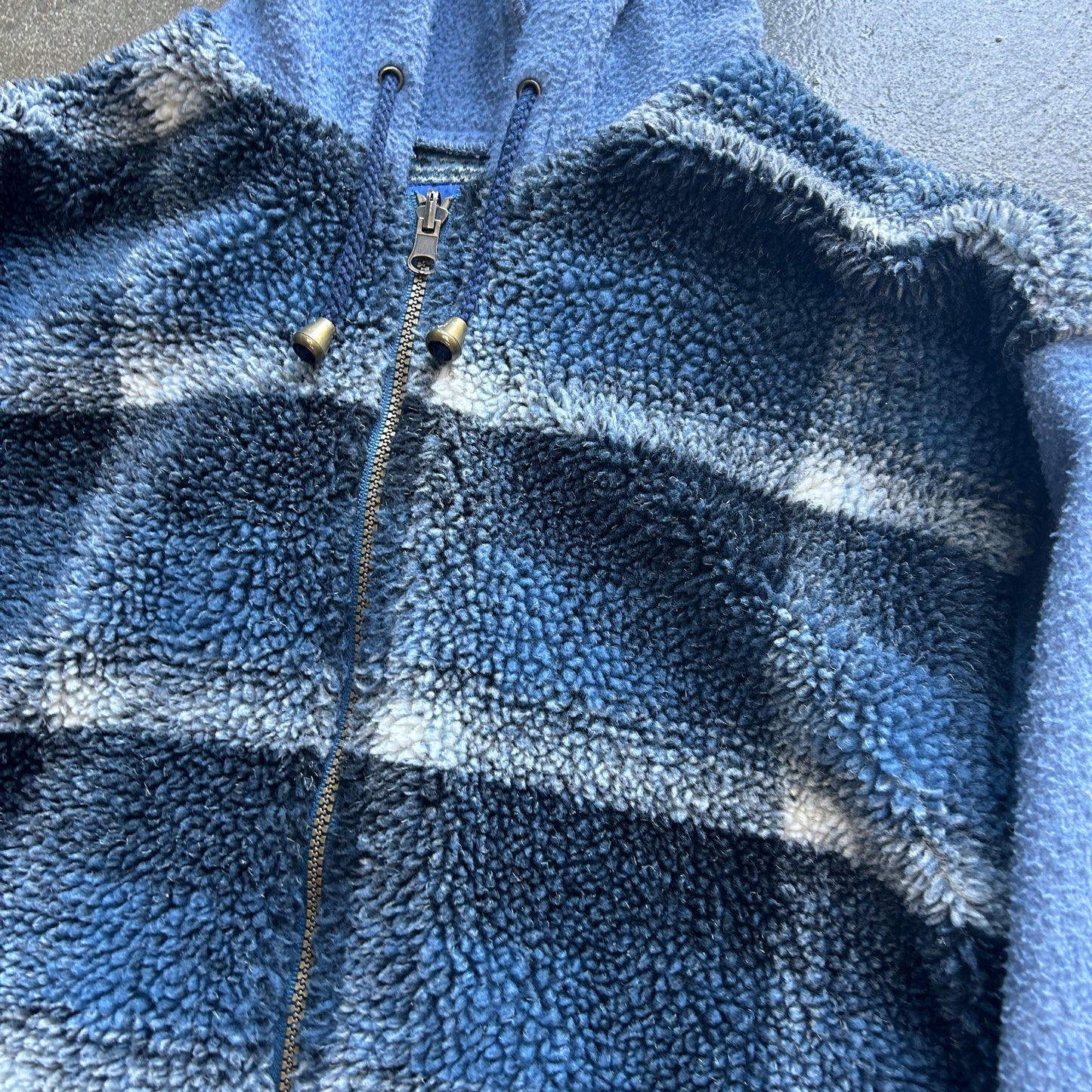 Vintage Sherpa Innovations Zip Up
