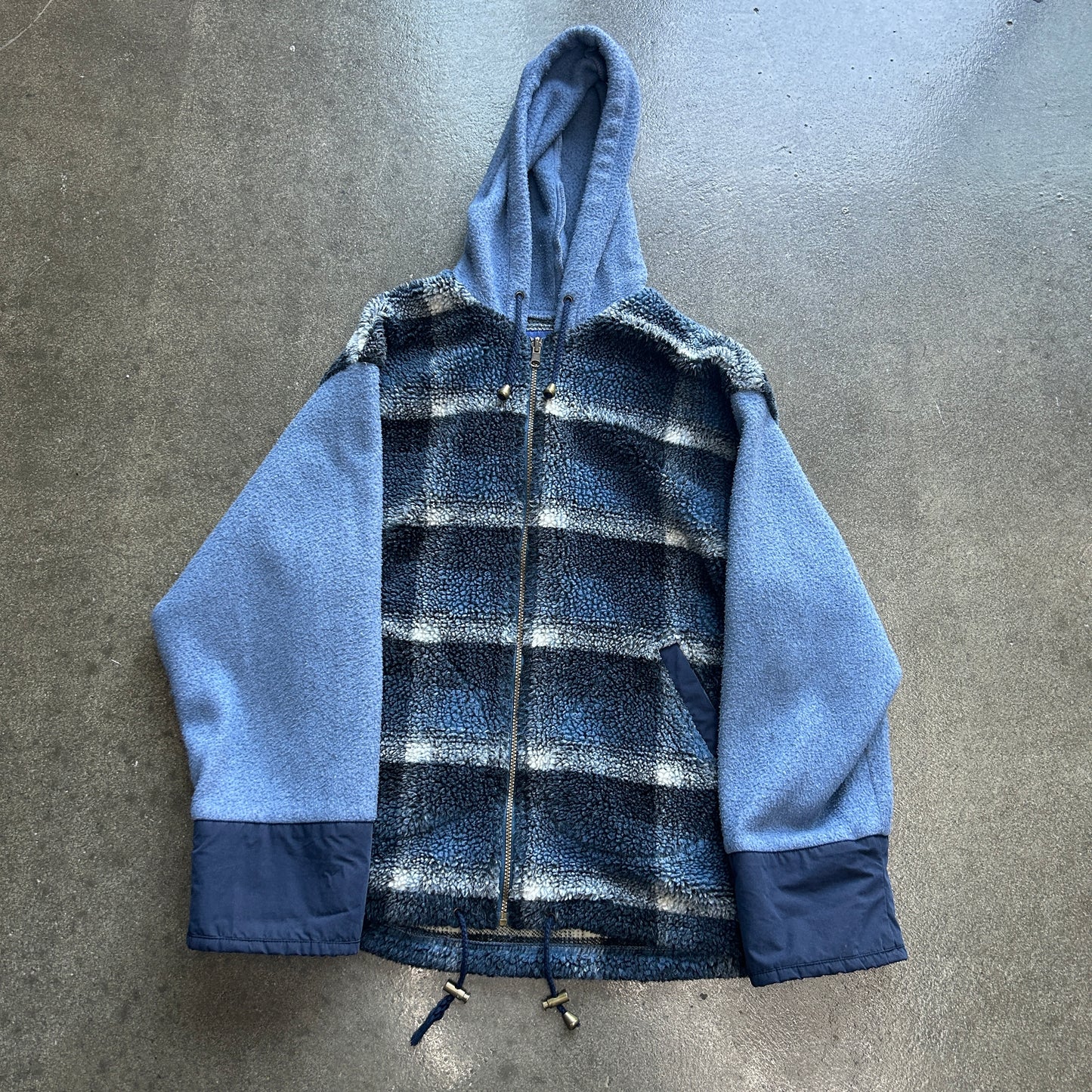 Vintage Sherpa Innovations Zip Up