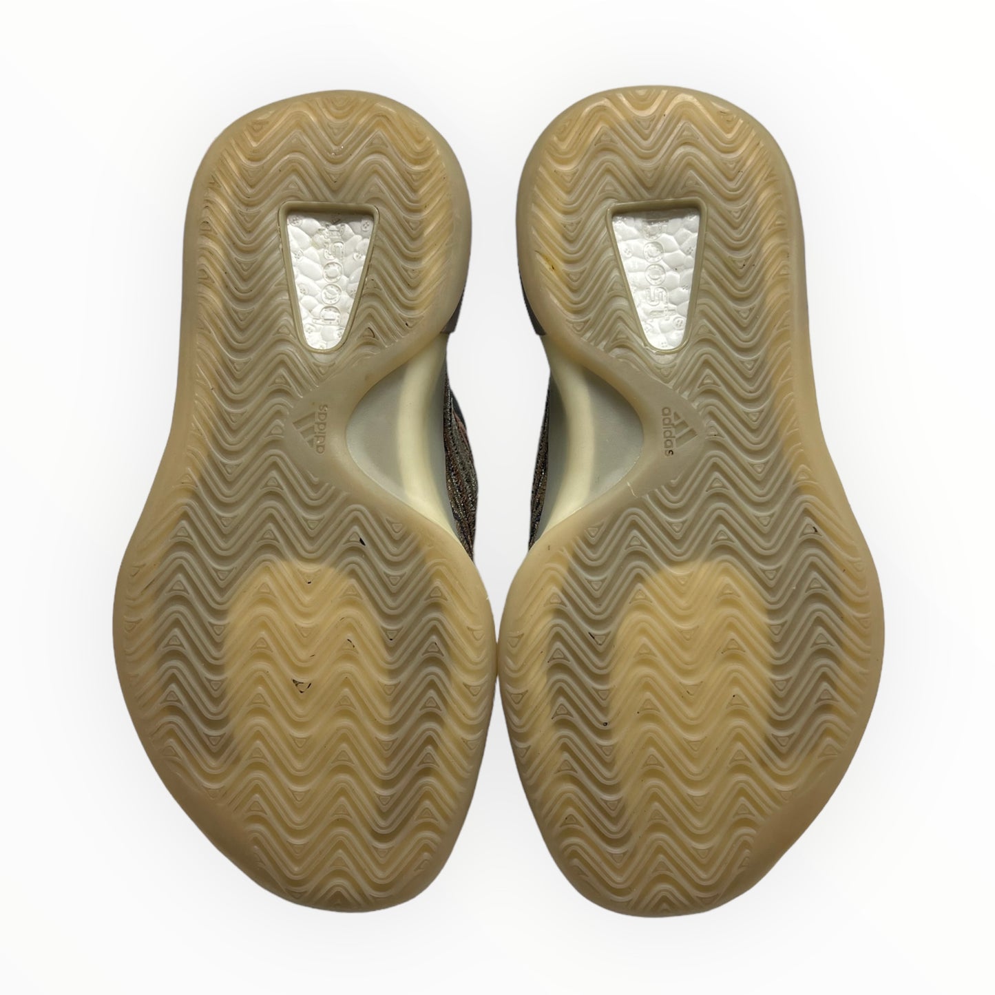 Yeezy QNTM "Flash Orange"