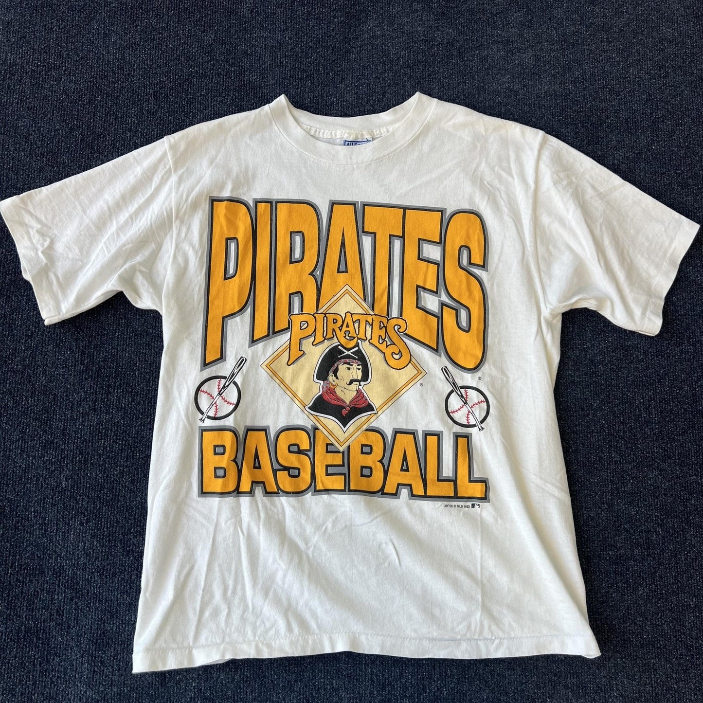 Vintage 90s Pittsburgh Pirates Tee