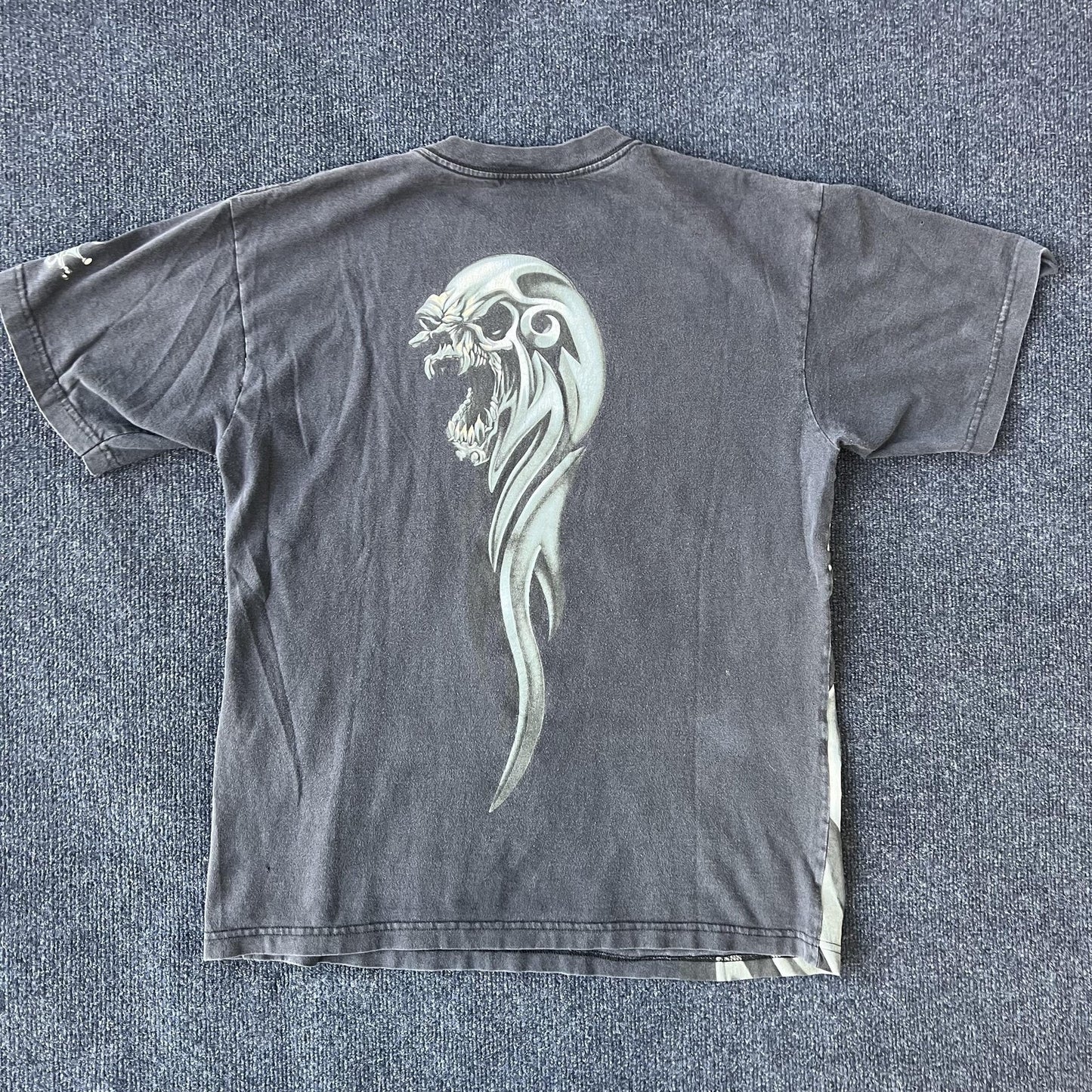 Vintage 90s JNCO Tribal Skull Tee