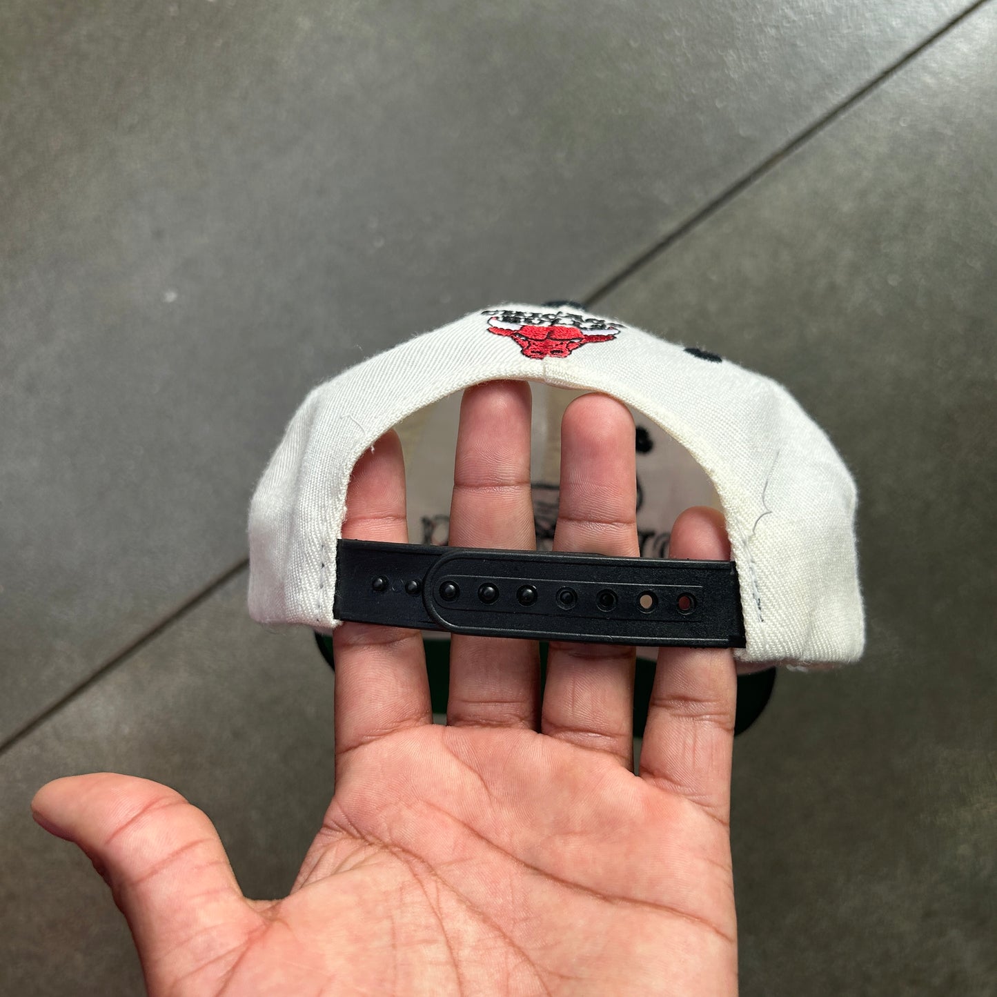 Vintage 90s Chicago Bulls Hat