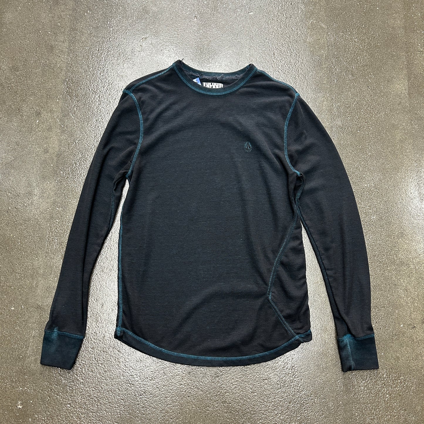 Vintage Volcom Long Sleeve