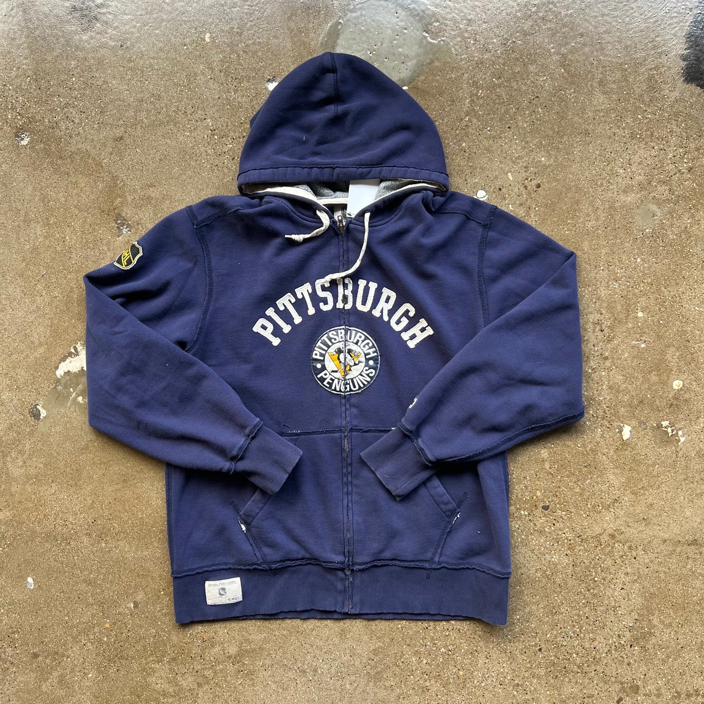 Vintage Y2K Penguins Zip Up