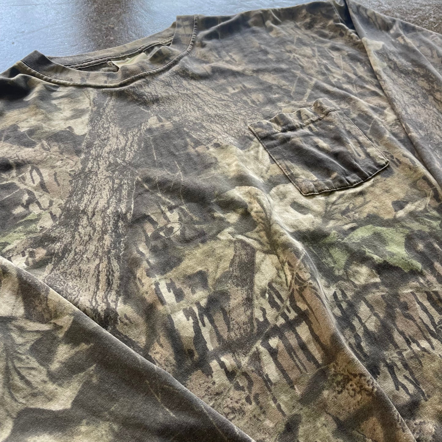 Vintage Mossy Oak Camo Long Sleeve