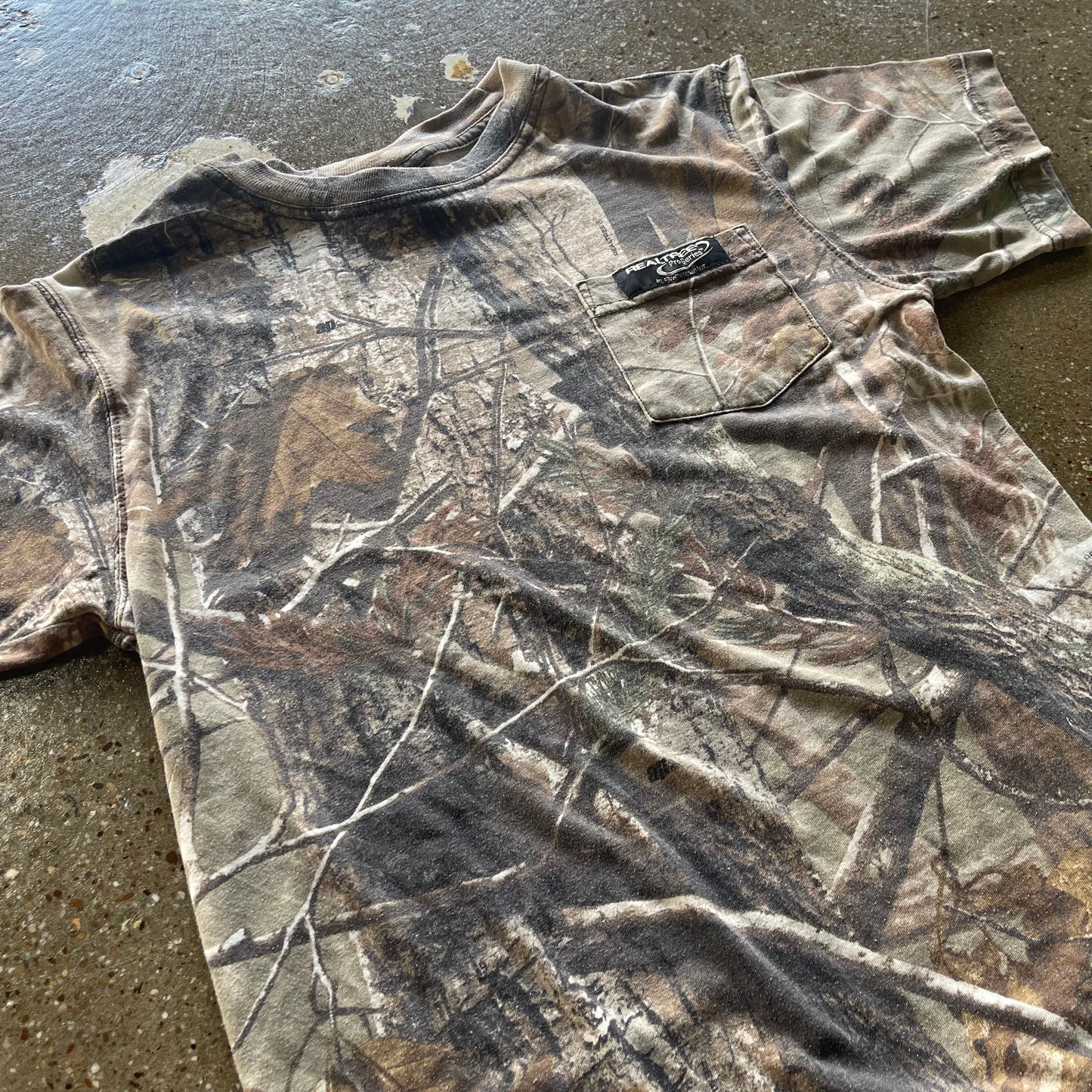 Vintage Realtree Camo Tee