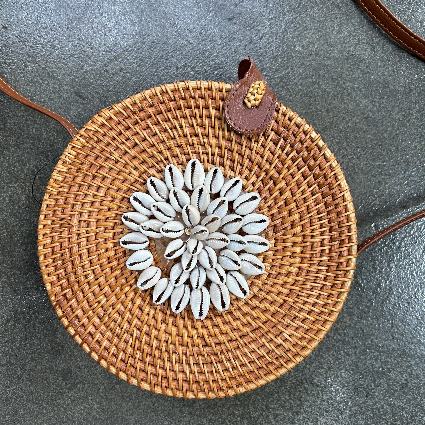 Woven Seashell Rattan Purse