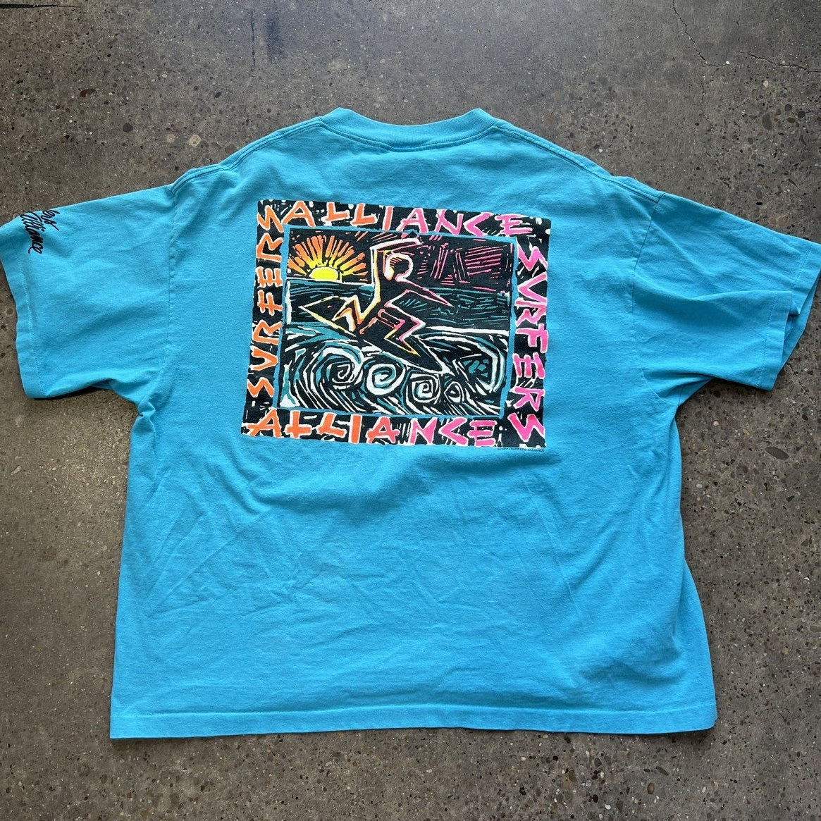 Vintage 90s Surfers Alliance Pocket Tee