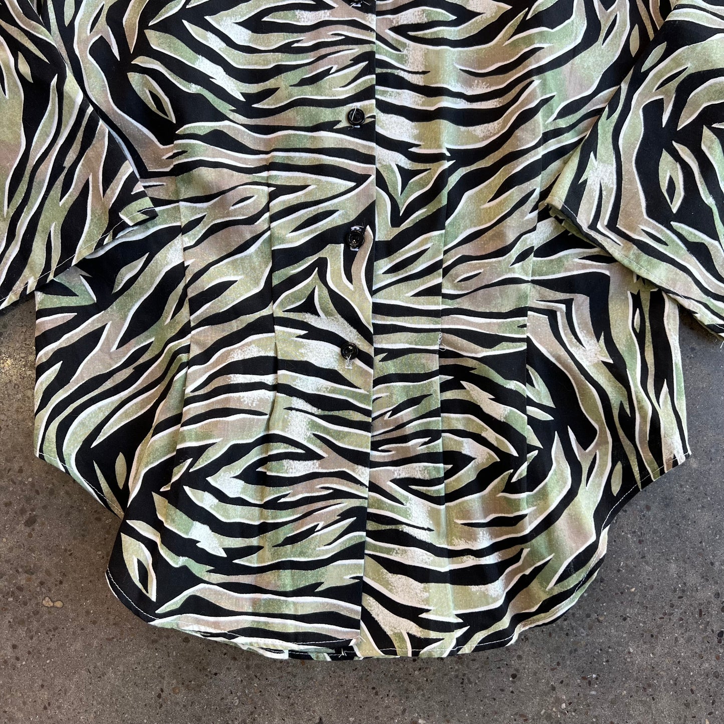 Vintage Rhapsody Tiger Print Cinched Button Up