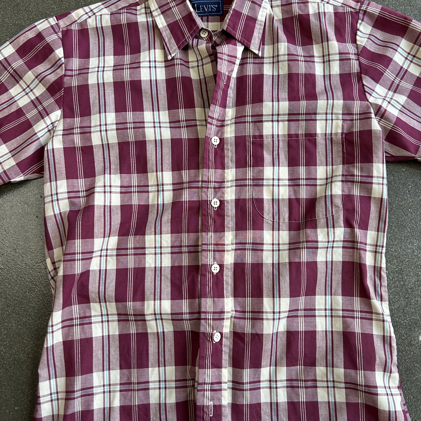 Vintage Levi’s Short Sleeve Plaid Button Up Flannel