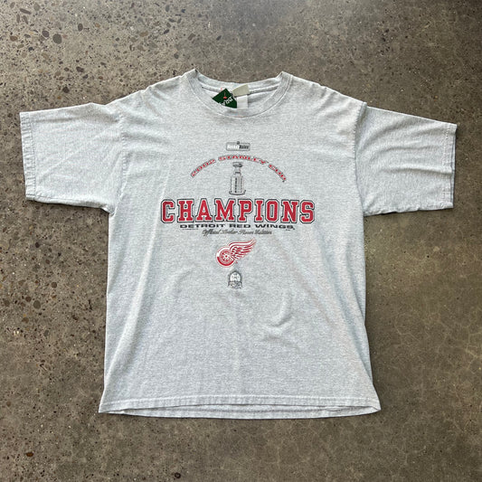 Vintage 2002 Detroit Red Wings Stanley Cup Champions Tee