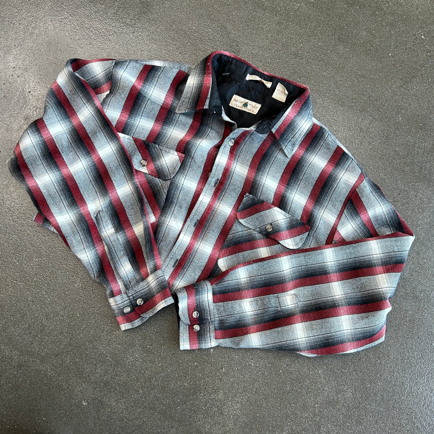 Vintage North Territory Flannel Button Up