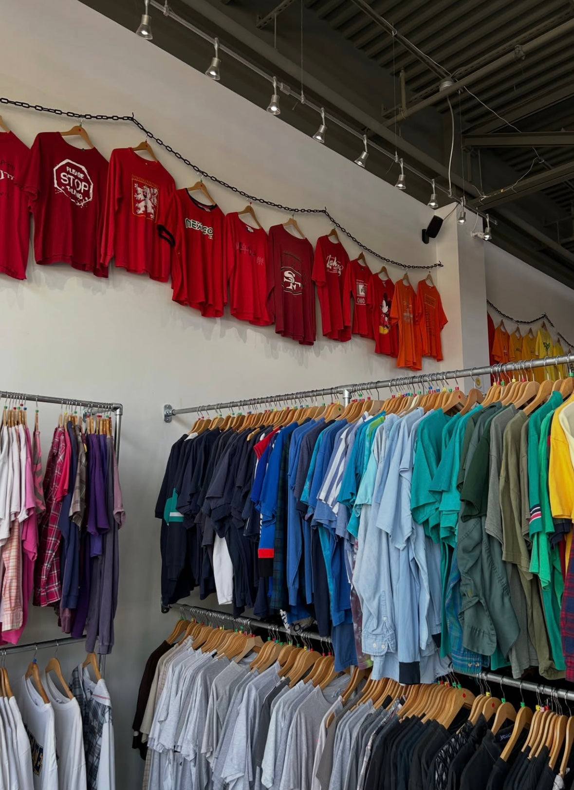 Branded | Vintage Clothing & Sneakers