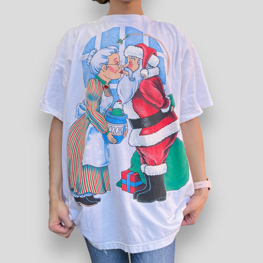 Vintage Santa and Mrs Clause Tee