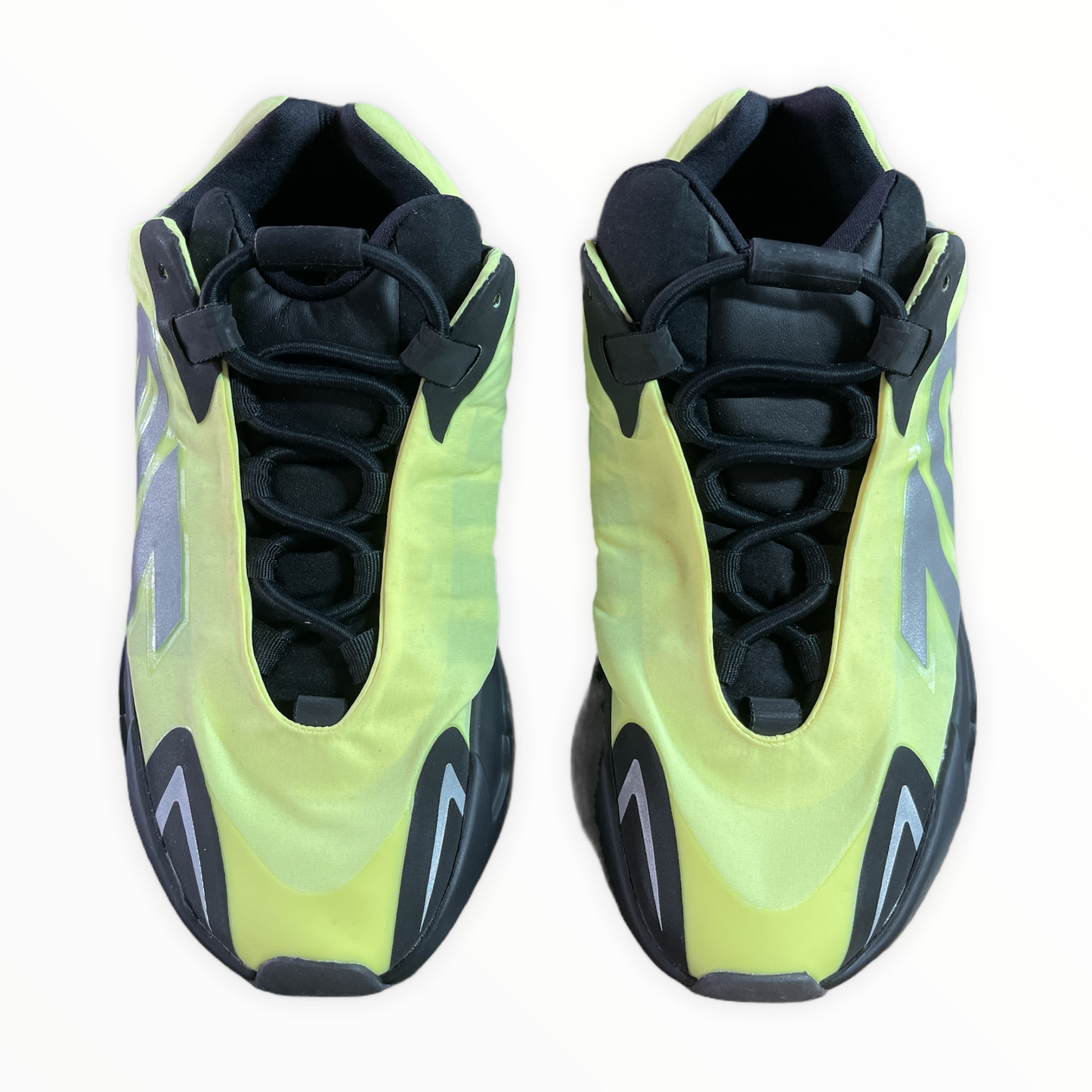 Yeezy Boost 700 MNVN Phosphor